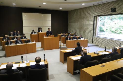 議会3日目①