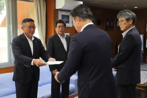 議会3日目②